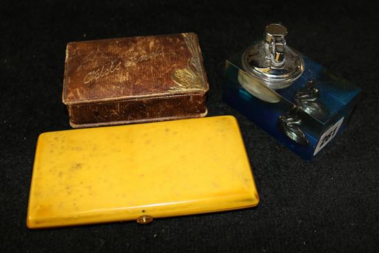 Bakelite cig case, similar lighter and odds box